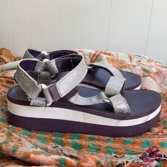 teva sandals 6